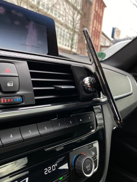 Handyhalter passend zu BMW 3er F80 2014–2018 Made in GERMANY inkl. Magnethalterung 360° Dreh-Schwenkbar!!